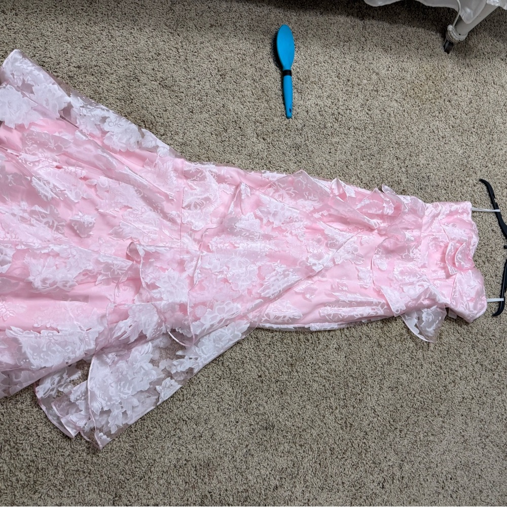 Elegant Pink and White Floral Dress